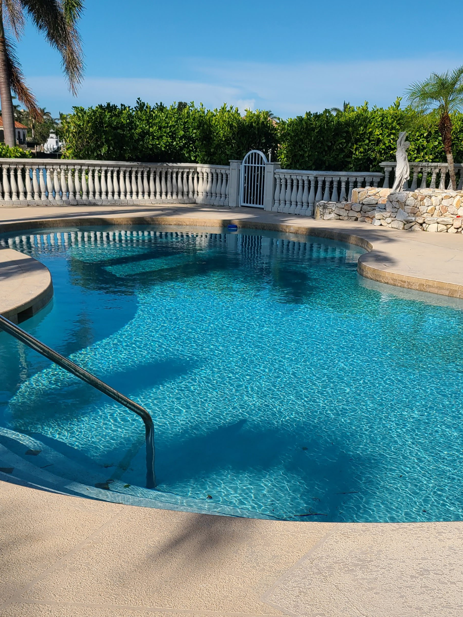 Dolphin Pools - Pool Renovations